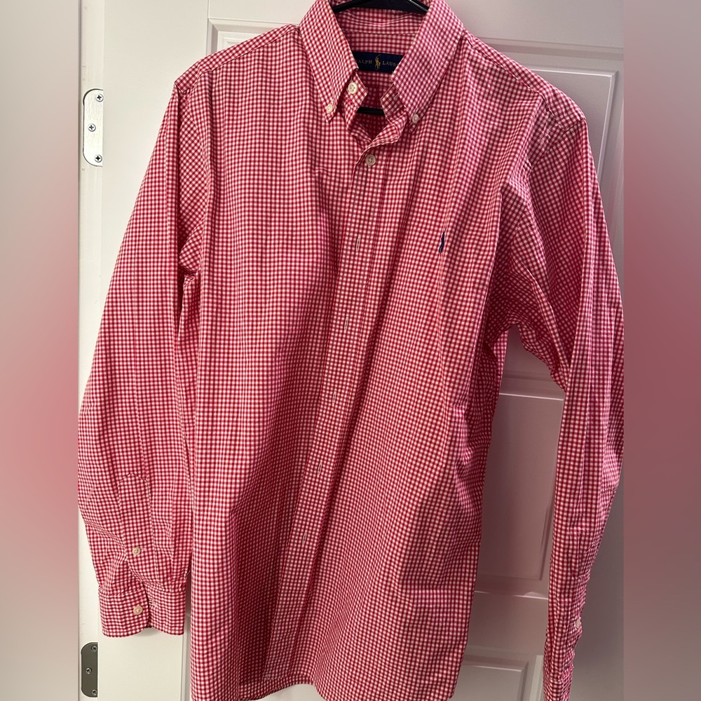 Men Polo button down. In great condition